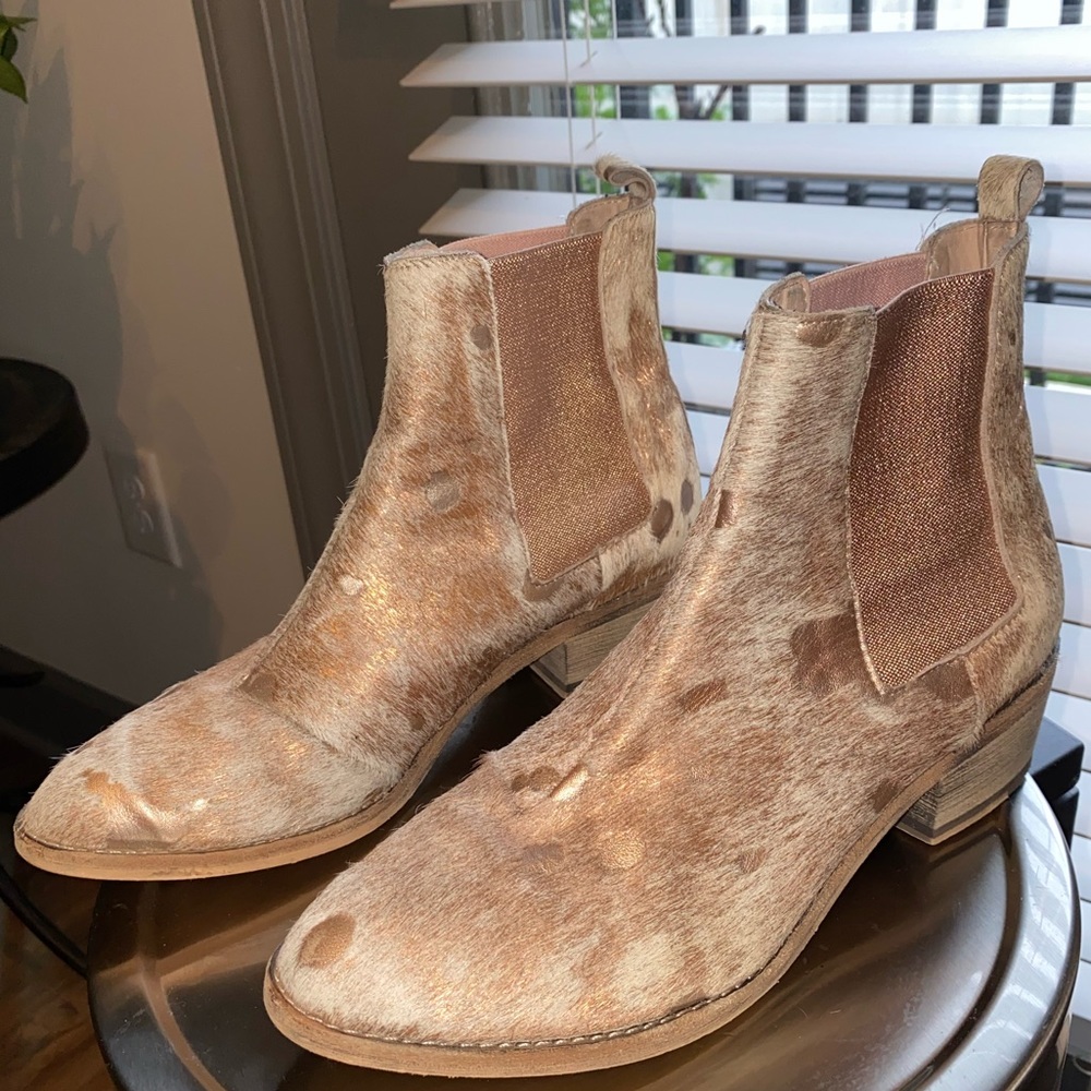 Bootie - cowhide